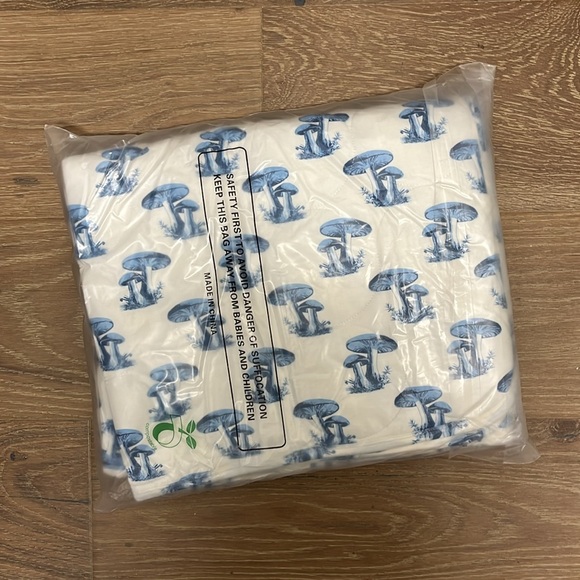 Kate Quinn Blue Forest Mushroom Quilt - Picture 5 of 6